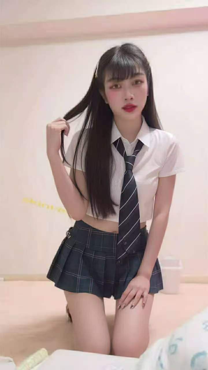 新人ルイ（22歳）